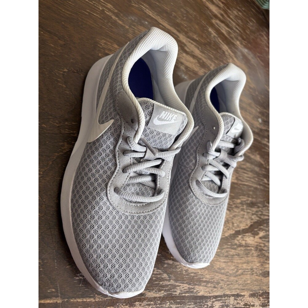 Nike Tanjun Wolf Grey White Womens Running Sneakers Shoes Size 7